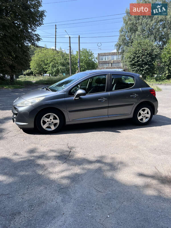 Хетчбек Peugeot 207 2009 в Вінниці