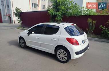Хетчбек Peugeot 207 2008 в Львові