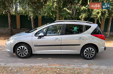 Универсал Peugeot 207 2009 в 
