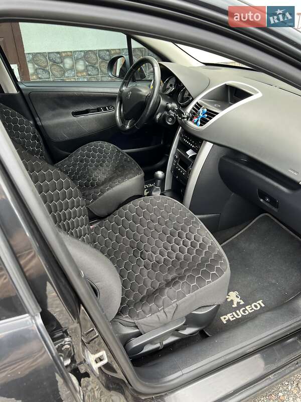 Хетчбек Peugeot 207 2007 в Самборі