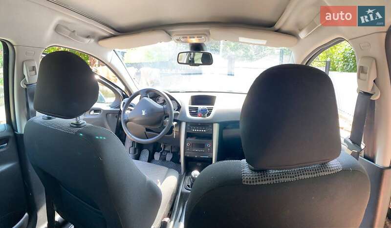 Універсал Peugeot 207 2009 в Товсте