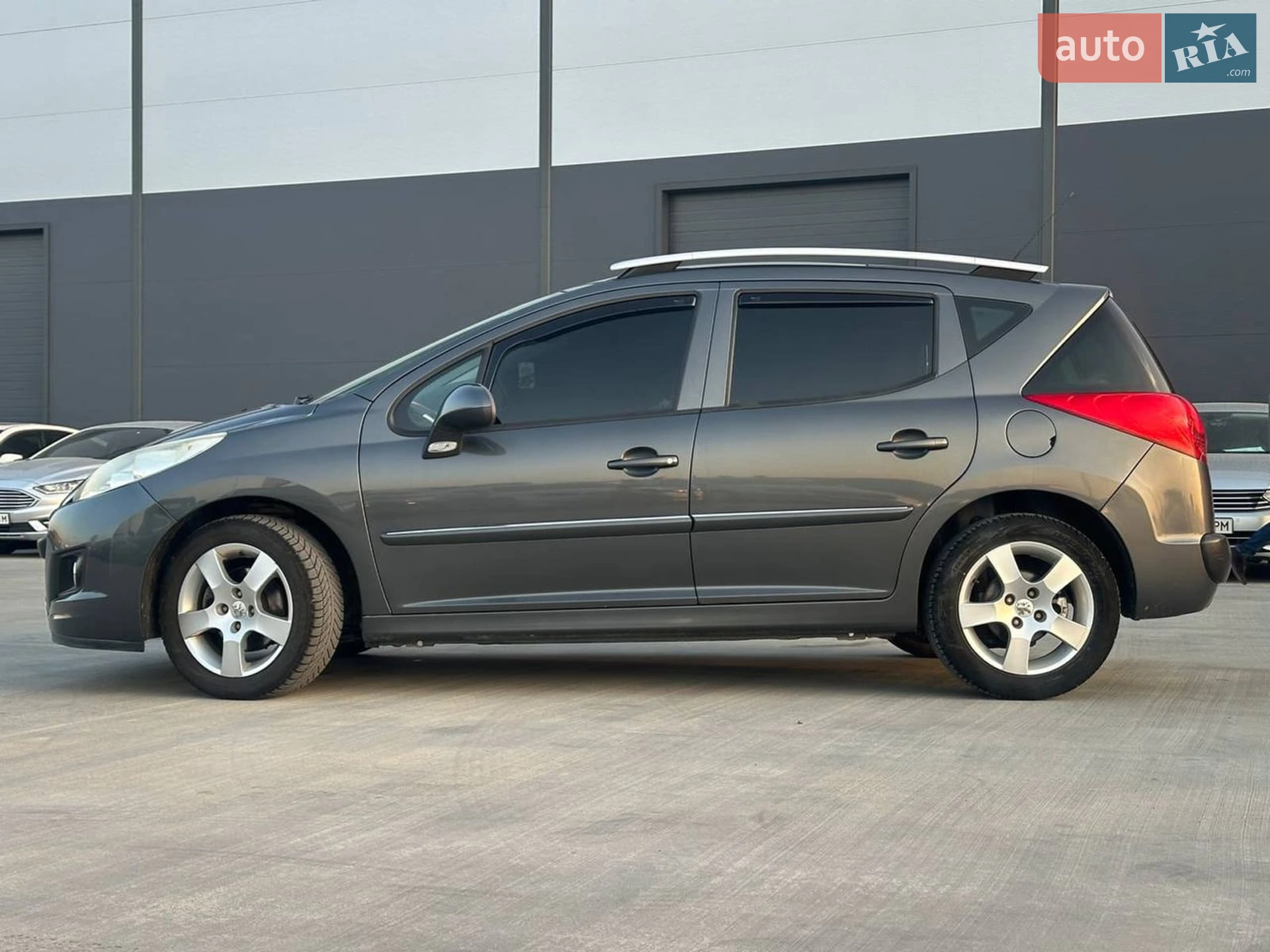 2010 Peugeot 207 - мініатюра 3
