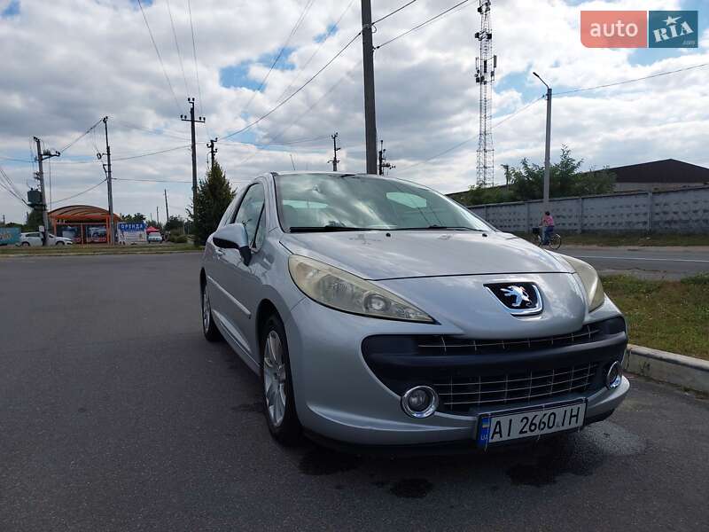 Хетчбек Peugeot 207 2007 в Бучі