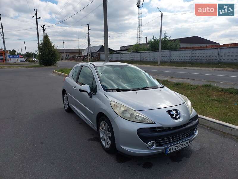 Хетчбек Peugeot 207 2007 в Бучі