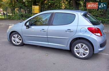 Хэтчбек Peugeot 207 2011 в Львове