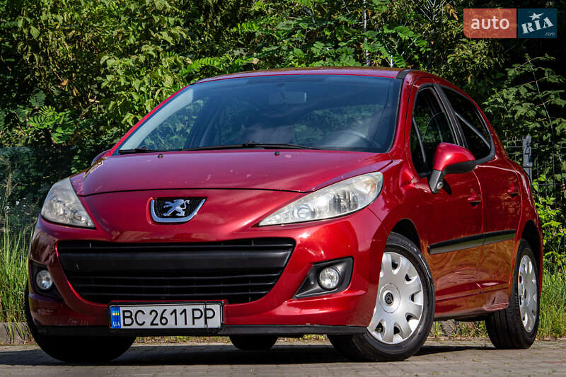 Хэтчбек Peugeot 207 2010 в Львове