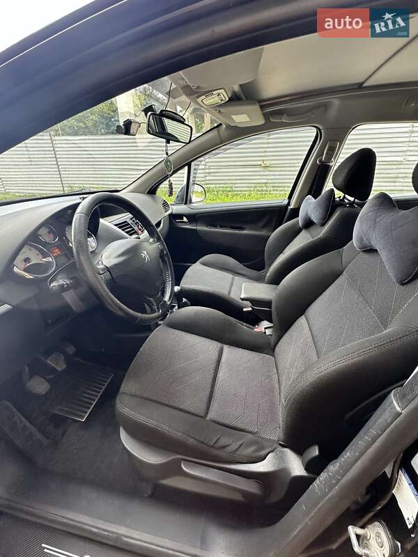 Універсал Peugeot 207 2009 в Львові