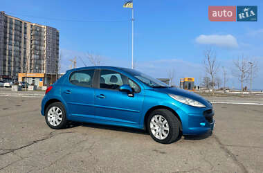 Хэтчбек Peugeot 207 2006 в Черкассах