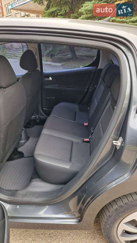 Хэтчбек Peugeot 207 2010 в Николаеве