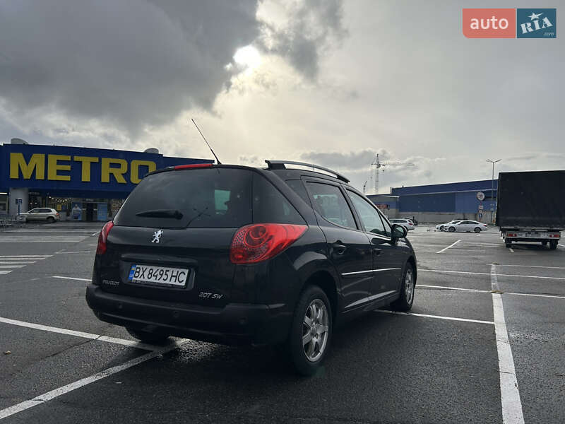 Универсал Peugeot 207 2011 в Виннице