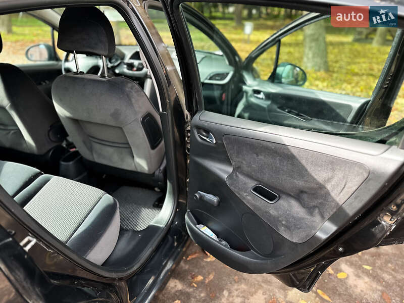 Хэтчбек Peugeot 207 2007 в Млинове фото 11 Хэтчбек Peugeot 207 2007 в Млинове