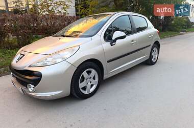 Хетчбек Peugeot 207 2009 в Кам'янець-Подільському