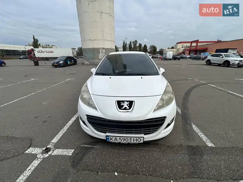 Peugeot 207 2011