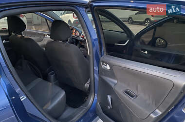 Хэтчбек Peugeot 207 2009 в 