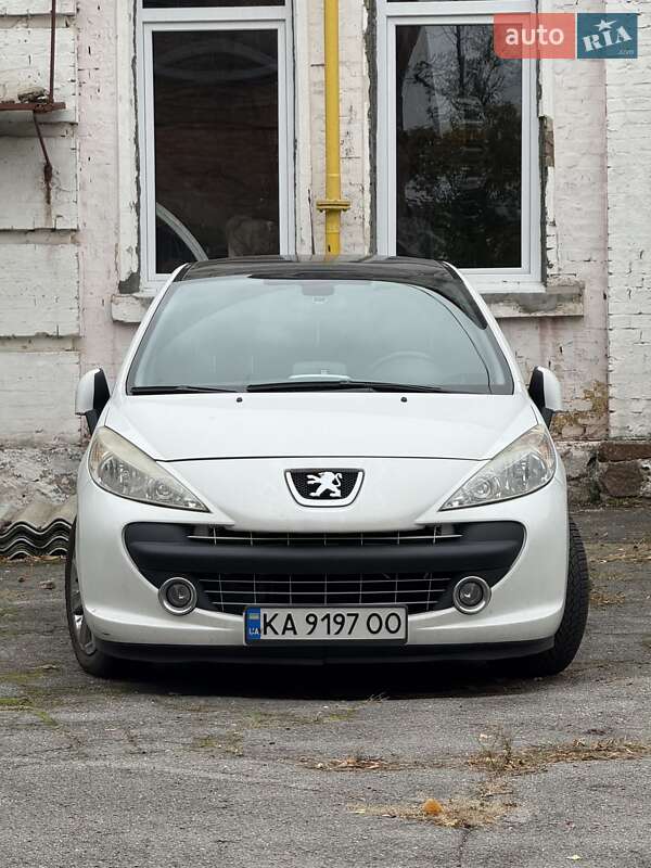 Хэтчбек Peugeot 207 2011 в Киеве фото 6 Хэтчбек Peugeot 207 2011 в Киеве