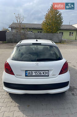 Хэтчбек Peugeot 207 2008 в 