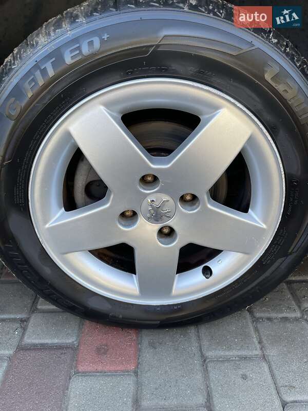 Хетчбек Peugeot 207 2010 в Миколаєві