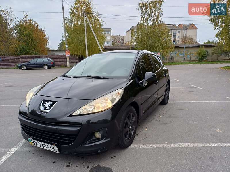 Peugeot 207 2010 Peugeot 207 2010