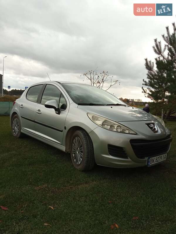 Peugeot 207 2008 Peugeot 207 2008