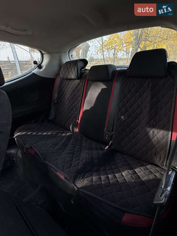 Хэтчбек Peugeot 207 2006 в Киеве фото 28 Хэтчбек Peugeot 207 2006 в Киеве