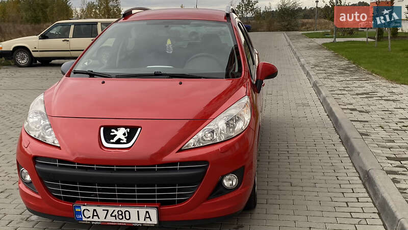 Универсал Peugeot 207 2013 в Умани фото 10 Универсал Peugeot 207 2013 в Умани