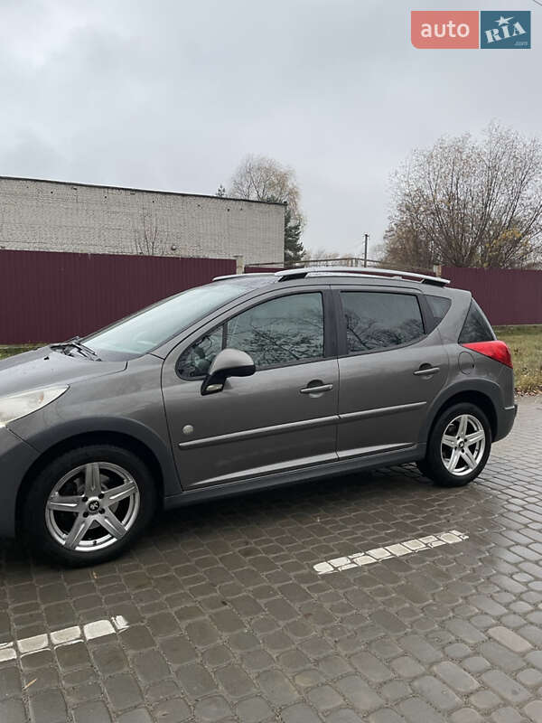 Универсал Peugeot 207 2008 в Новояворовске