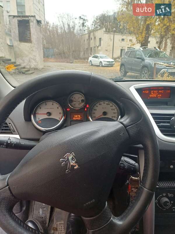 Хетчбек Peugeot 207 2011 в Києві