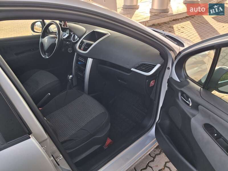 Универсал Peugeot 207 2009 в Жмеринке