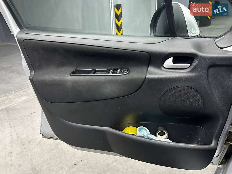 Універсал Peugeot 207 2012 в Чернівцях фото 7 Універсал Peugeot 207 2012 в Чернівцях