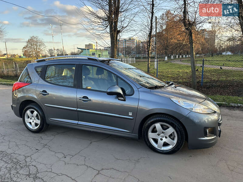 Універсал Peugeot 207 2011 в Житомирі