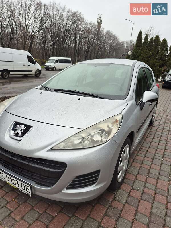 Універсал Peugeot 207 2011 в Львові