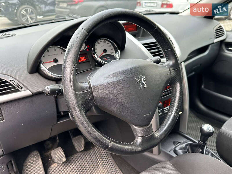 Хэтчбек Peugeot 207 2009 в Одессе