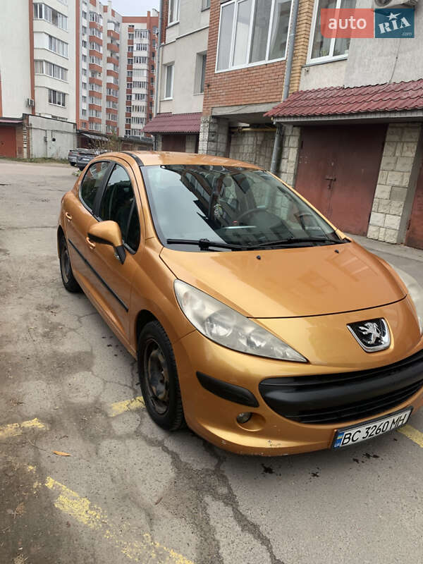 Хетчбек Peugeot 207 2008 в Львові