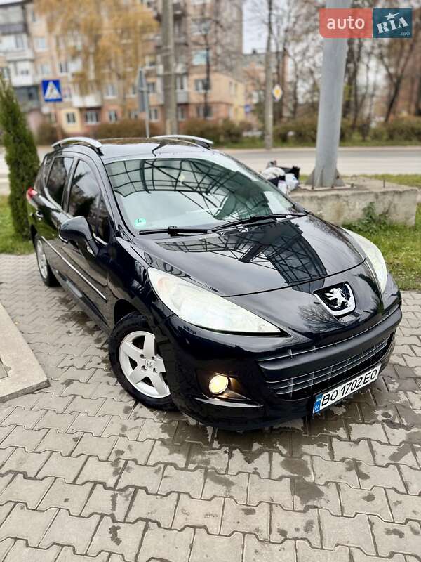 Універсал Peugeot 207 2011 в Тернополі