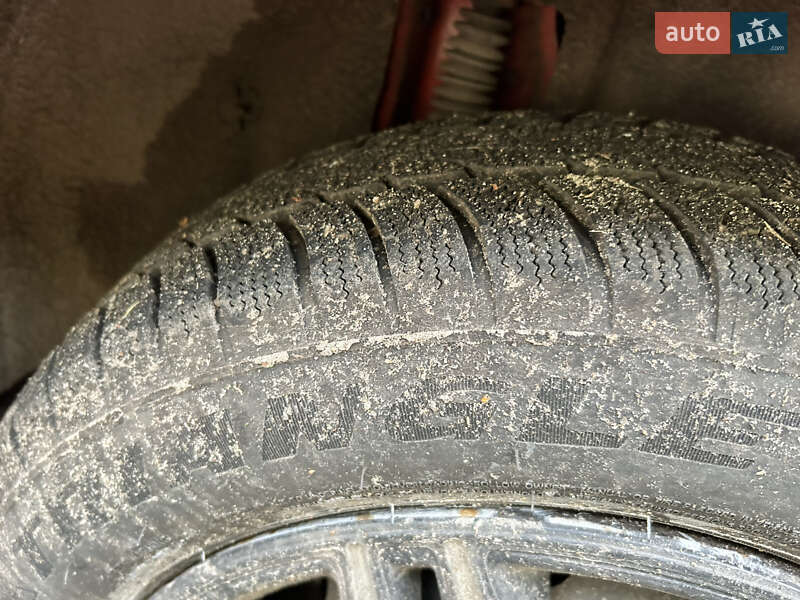 Хэтчбек Peugeot 207 2011 в Брусилове