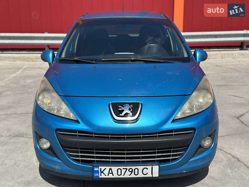 Peugeot 207 2011