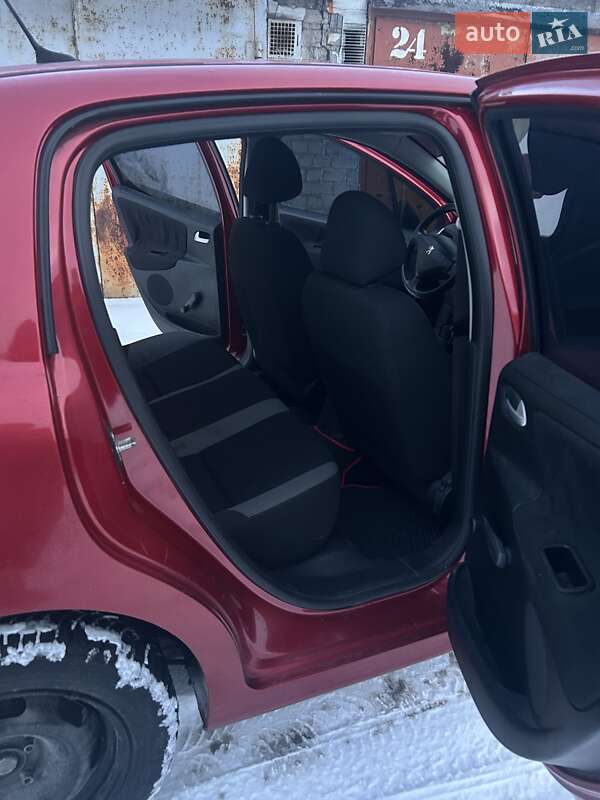 Хэтчбек Peugeot 207 2008 в Запорожье фото 12 Хэтчбек Peugeot 207 2008 в Запорожье