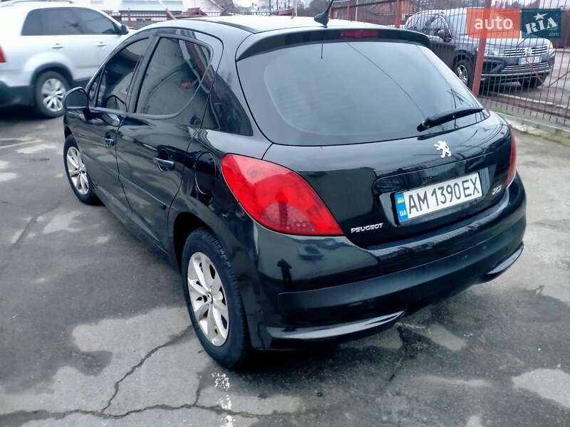 Хэтчбек Peugeot 207 2008 в Житомире фото 4 Хэтчбек Peugeot 207 2008 в Житомире