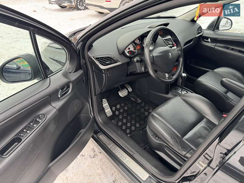 Универсал Peugeot 207 2011 в Луцке