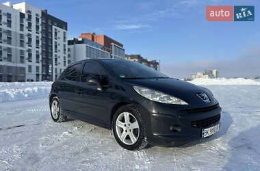 Хэтчбек Peugeot 207 2006 в Ровно