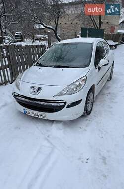 Хетчбек Peugeot 207 2008 в Димері
