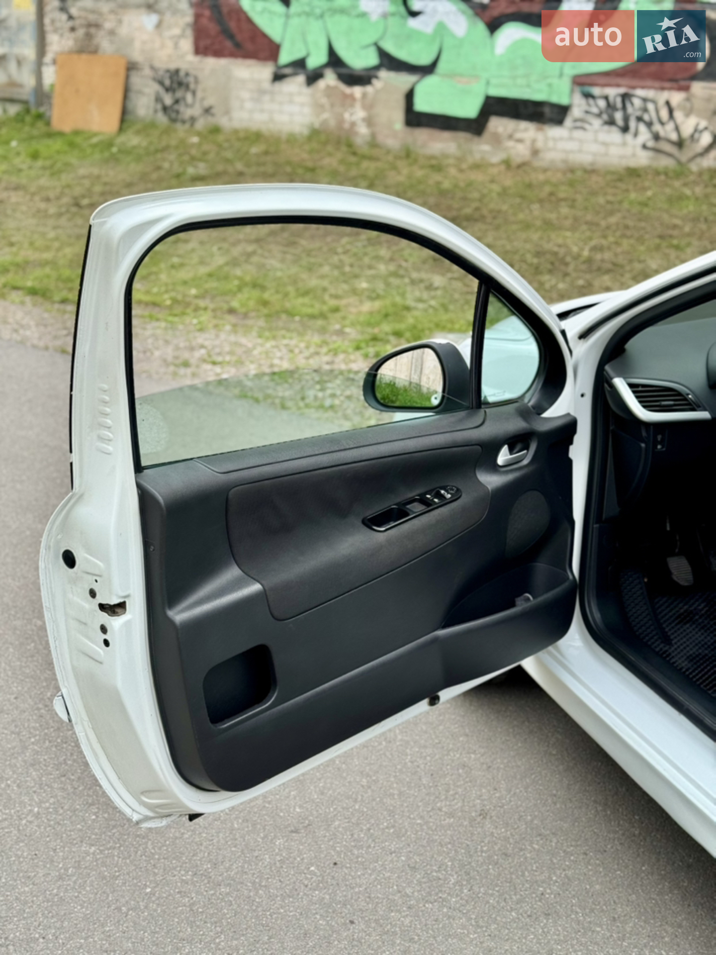 2011 Peugeot 207 - мініатюра 8