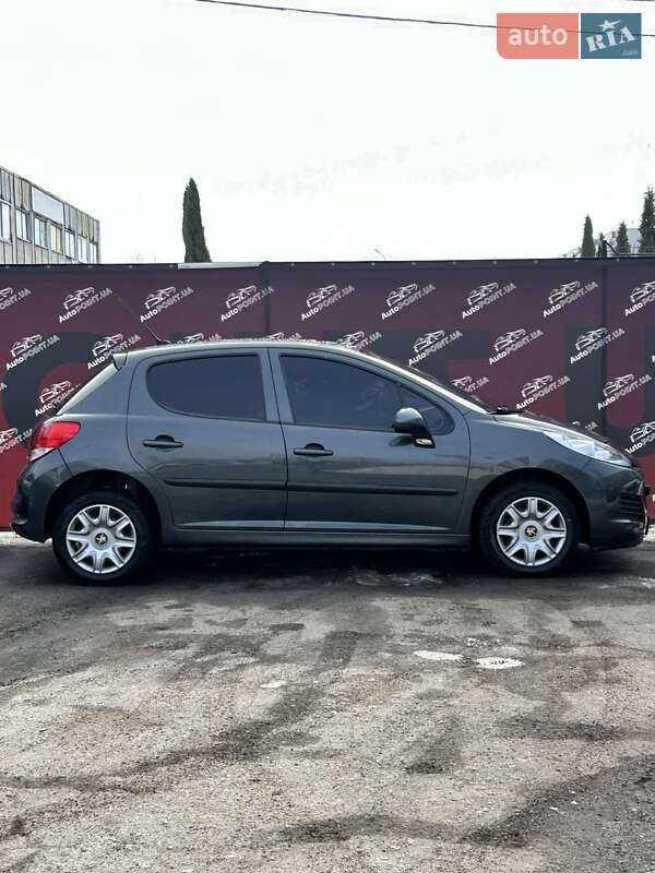Хэтчбек Peugeot 207 2010 в Сумах
