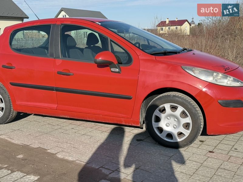 Хэтчбек Peugeot 207 2007 в Львове