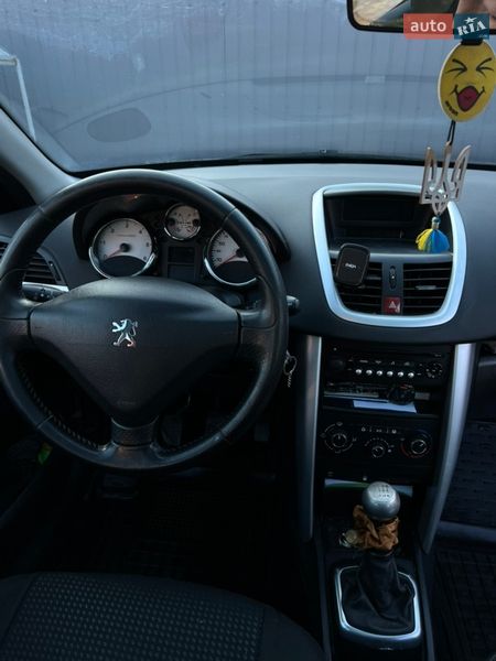 Универсал Peugeot 207 2010 в Тернополе