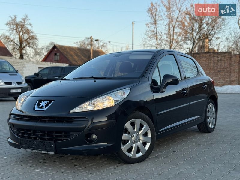 Хетчбек Peugeot 207 2006 в Рівному