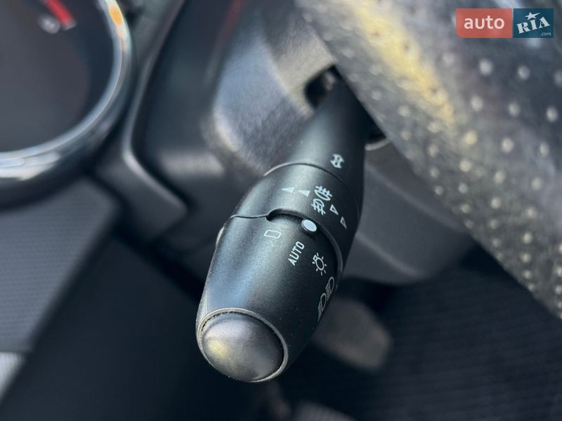 Хетчбек Peugeot 207 2006 в Рівному