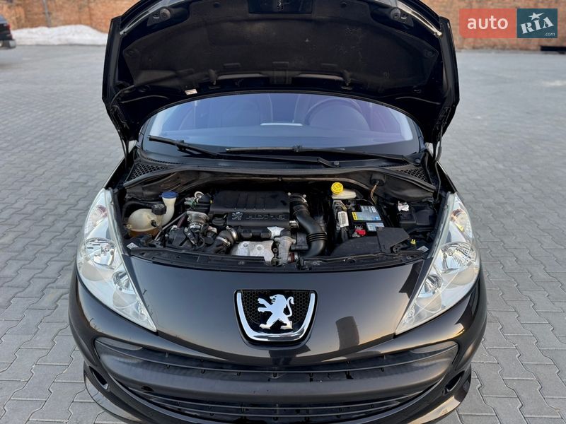 Хетчбек Peugeot 207 2006 в Рівному