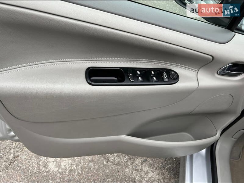 Хэтчбек Peugeot 207 2007 в Львове