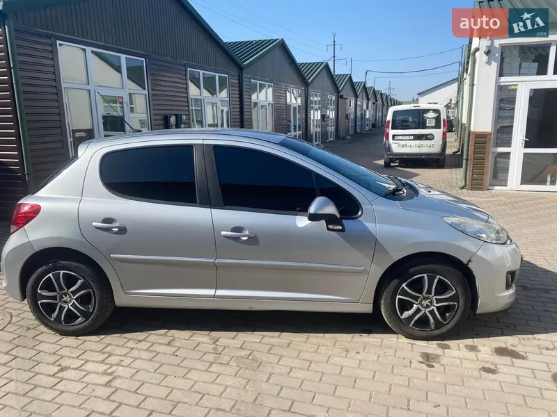 Peugeot 207